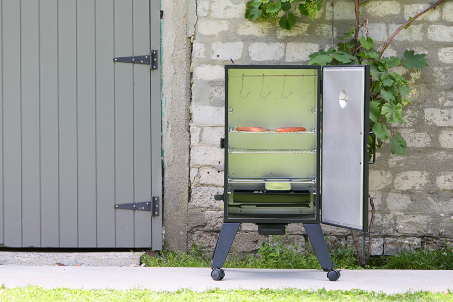Olav smoking cabinet