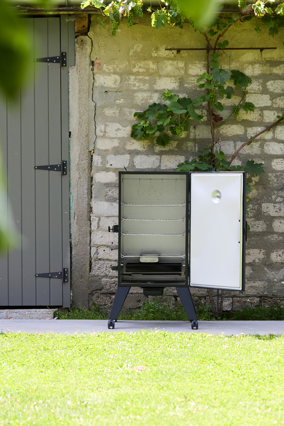 Olav smoking cabinet
