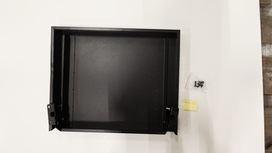 E-Luca table latérale gauche